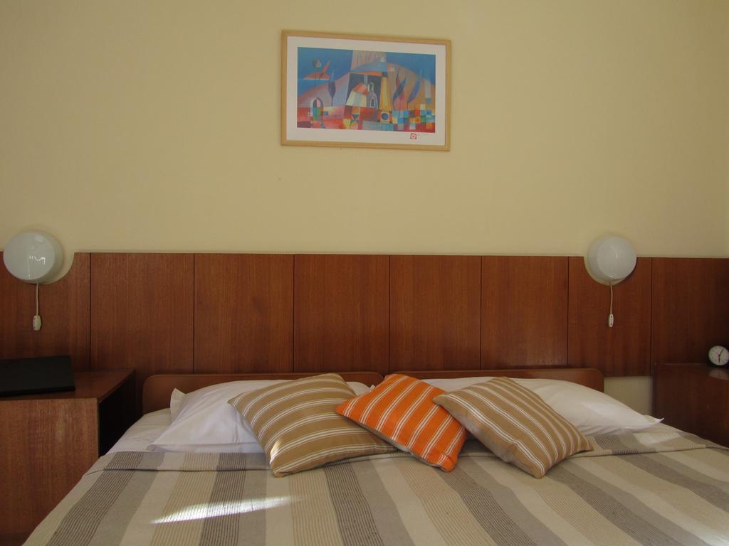 Apartment Petrovic Korčula Екстериор снимка